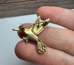 Trifari Rhinestone Hummingbird Bird Gold Tone Small Brooch Pin Signed thumbnail 6
