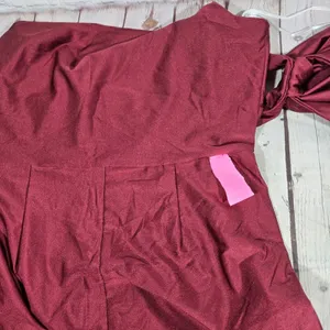 Cynthia & Sahar‎ *Flawed* Mermaid Dress with Slight Train in Cabernet CS108 XL thumbnail 12