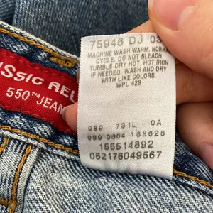 Levi’s 550 Classic relaxed 100% cotton rigid denim light wash jeans sz 6 thumbnail 11