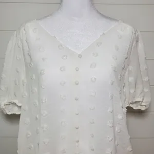 E&M Women’s Button Front Large Swiss Dot‎ White Top Short Sleeve V-Neck Size L thumbnail 4