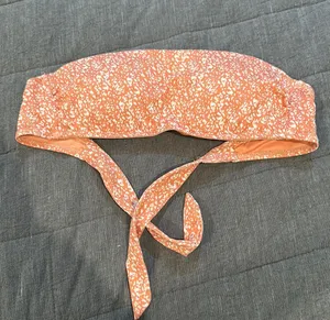 Piping Hot Bikini Top Size 2 thumbnail 1