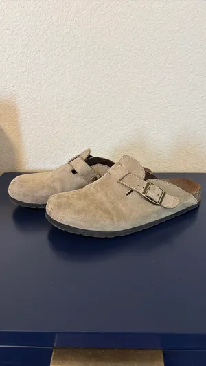 White Mountain Clogs Women’s Taupe Suede thumbnail 2