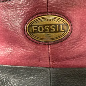 Fossil Explorer Two-Tone Leather Crossbody Bag Red Black Vintage Y2K Soft thumbnail 3