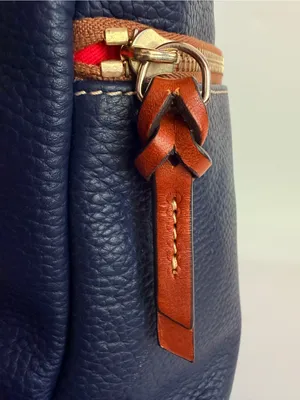 Dooney and Bourke Pebble Grain Crossbody Bag 2010s Midnight Blue Leather R264 thumbnail 8