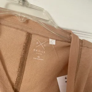 PacSun NWT Raw Hem Lined Seamed Crop Top Short Sleeve T-Shirt thumbnail 4