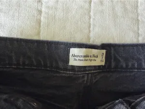 Abercrombie & Fitch High Rise Mom Jean Short thumbnail 3