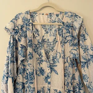 Free People Blue Floral Ruffle‎ Tiered Bib Mini Dress Long Sleeve Cotton Size XS thumbnail 3
