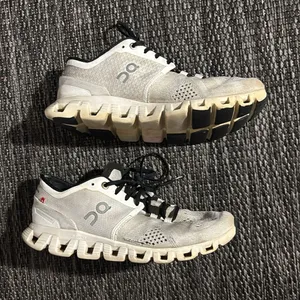 On Cloud Cloud X 3 Shoes White Black Running Size 7 thumbnail 2