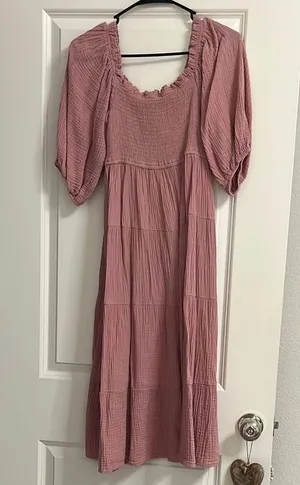 Amazon Elegant Pink Women's Dress thumbnail 2