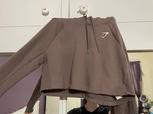 Gymshark Cropped Hoodie thumbnail 1