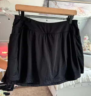 Black Tennis Skirt Size L thumbnail 1