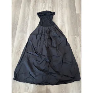 Commense Elegant Twist Off Shoulder Minimalist Old Money Black Maxi Dress NWT S thumbnail 2