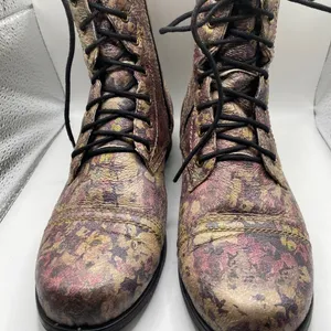 Heritage Women's Floral Boots Size 7.5 with zipper and lace thumbnail 2