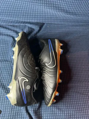The Nike Tiempo Legend Soccer Cleats thumbnail 3