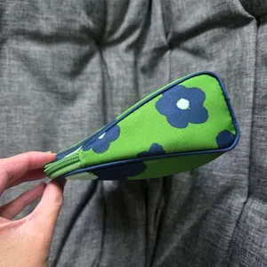 NWT Kate Spade x Clinique Toiletry Pouch thumbnail 4