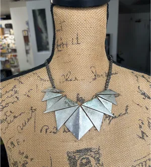 Medieval Necklace thumbnail 2