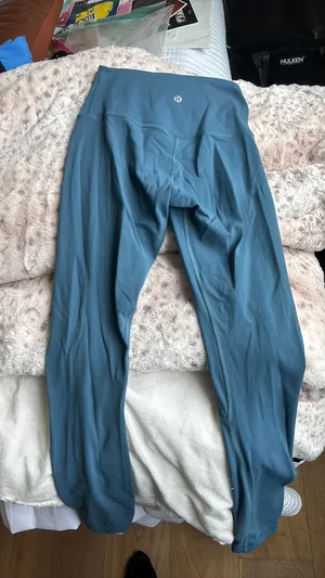 Lululemon High-Rise Women’s Align Leggings 25" thumbnail 2