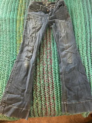 Jeans thumbnail 1