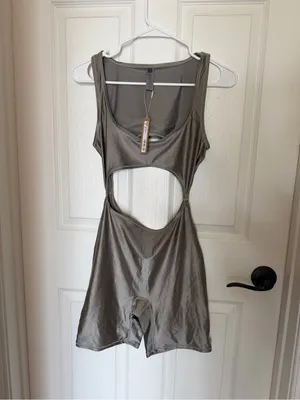 SKIMS Shine Swim Cut-Out Cycle Smoke NWT Small thumbnail 4