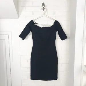 NWT Nicole Miller Collection Off The Shoulder Black Shimmer Dress SAMPLE thumbnail 2