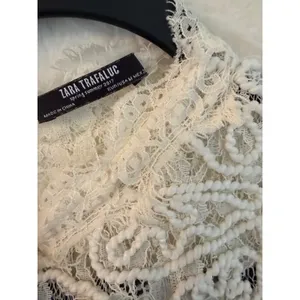 Zara Trafaluc White Lace Crop Top Short Sleeve Full Zip Back Textured Floral M‎ thumbnail 2
