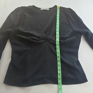 Abercrombie & Fitch Womens Black Twist Front V-Neck Long Sleeve Smocked Blouse L thumbnail 8