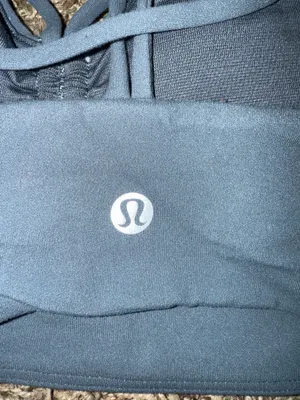 Lululemon bra thumbnail 3