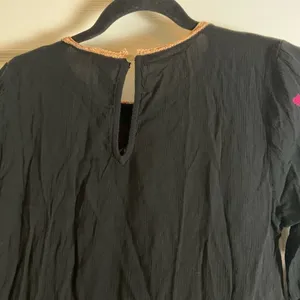 Forever 21 Black Mini Dress Pink Floral Embroidery Peasant Boho Bell Sleeve M thumbnail 8