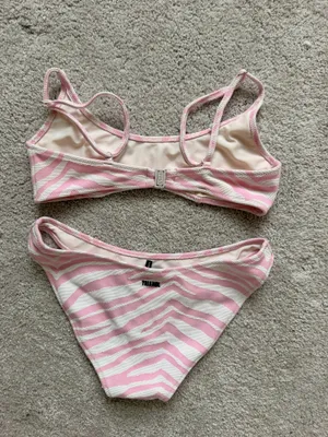 Pink Zebra Triangl Bikini thumbnail 2