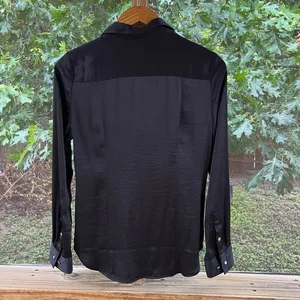Madewell Women's Darted Button Up Black Satin Long Sleeve Shirt Size 6 thumbnail 6