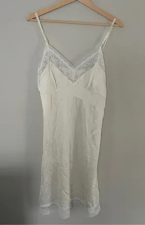 White Lace Slip Dress Bridal Neutral Wedding Sleepwear Medium thumbnail 1