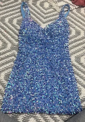 homecoming dress Size 2 thumbnail 1