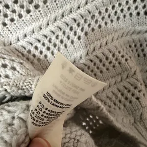 Aritzia WILFRED Gray Fayette Crochet open knit Crop merino‎ Wool Sweater size XS thumbnail 7