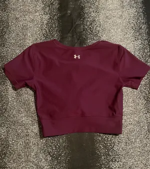 Womens XS Under Armour Athletic Short Sleeve Twist Front Crop Top-burgundy thumbnail 3