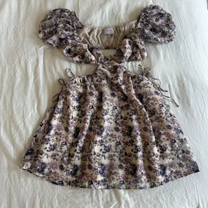 Dress thumbnail 1