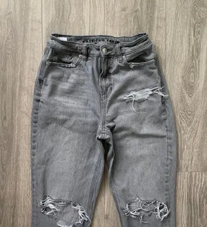 American Eagle mom jeans style Jeans thumbnail 4