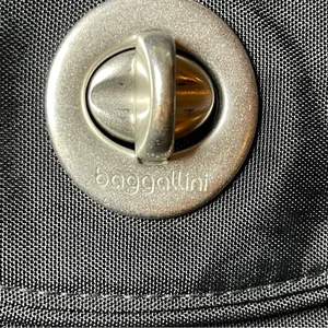 Baggallini Rio Crossbody Bag thumbnail 6