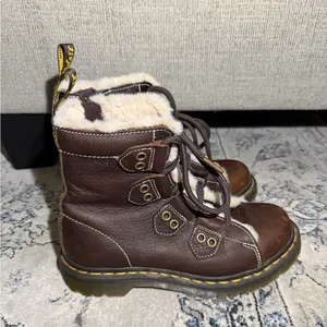 Dr. Martens 1460 Faux Fur Lined Lace-to-toe Leather Boots thumbnail 4
