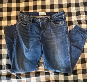 Abercrombie Super Skinny Ankle Jeans thumbnail 1