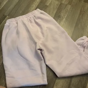 Comfrt Pastel Pink Heavyweight Sweatpants thumbnail 2