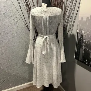 🍒Nwt Moda White And Black Polka Dot Wrap Dress Size Medium🍒 thumbnail 5