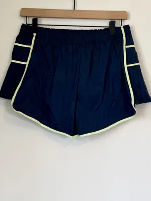 NWT Cupshe Navy Elastic Drop Waist Straight Leg Shorts - Size: Medium thumbnail 5