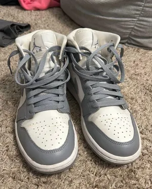 Nike Air Jordans thumbnail 1