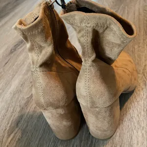 Madden Girl Heeled Boots Size 9.5 Medium thumbnail 6