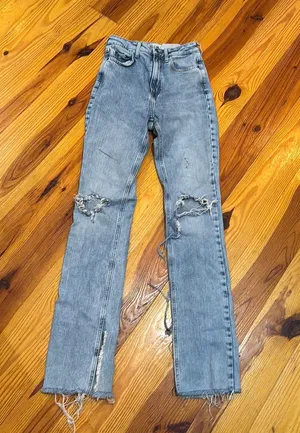 Size 2 Jeans Excellent Condition thumbnail 1