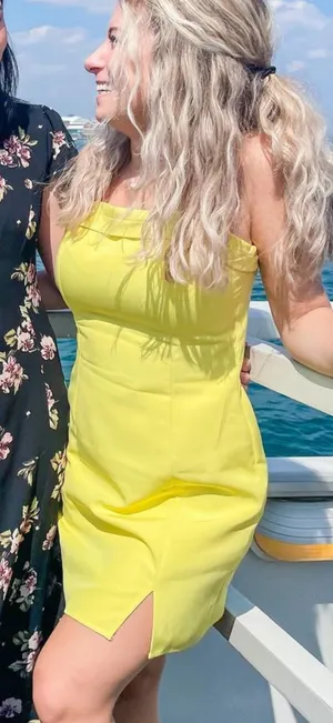 yellow dress thumbnail 1