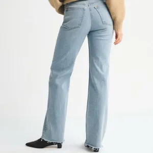 Abercrombie & Fitch Light Blue 90’s relaxed high rise Jeans curvy love 25L / 0 thumbnail 2