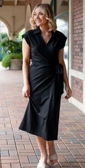 NWT Liverpool Los Angeles X Nordstrom Collared Wrap Dress in Black thumbnail 1