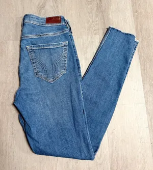 Hollister curvy high rise super skinny jeans thumbnail 1