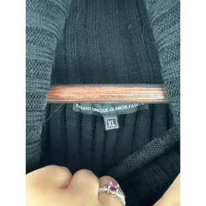 Women’s Elegant Unique Glamor Fashion XL Black Turtleneck thumbnail 4
